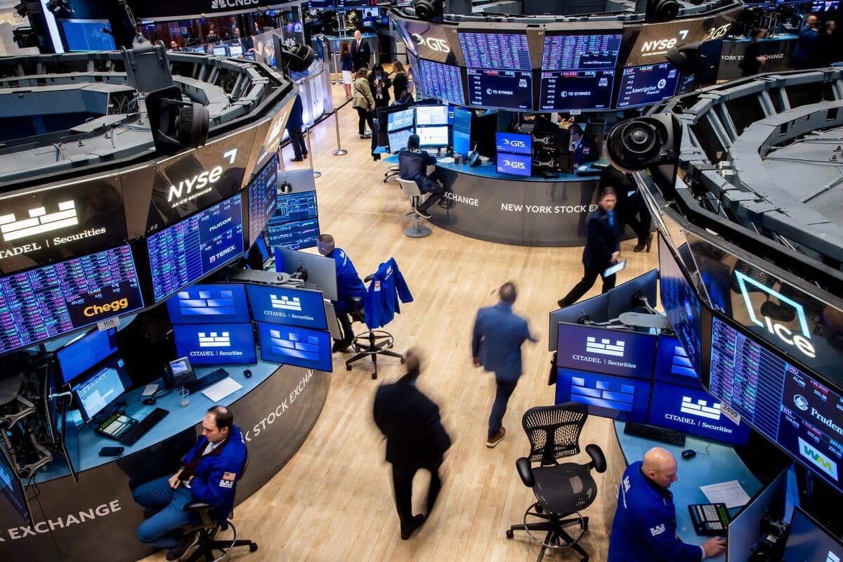 Why US Stock Market Swings Make Bitcoin Look Like a Safe Haven