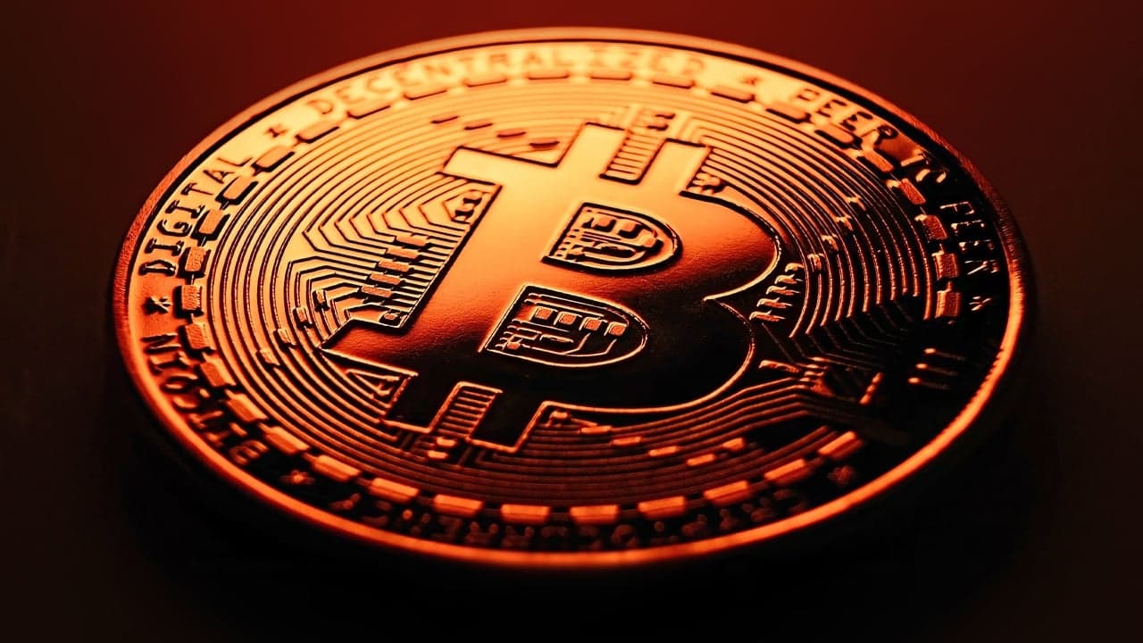 Bitcoin Miners Experience Revenue Surge as Hashrate Rebounds: What It Means for the Market