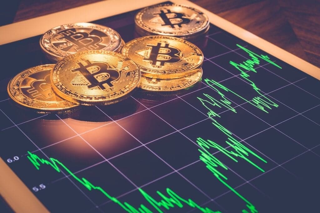 Bitcoin Stalls at $84K: Why Trump’s Iran Rejection & Macro Data Could Trigger the Next Big Move