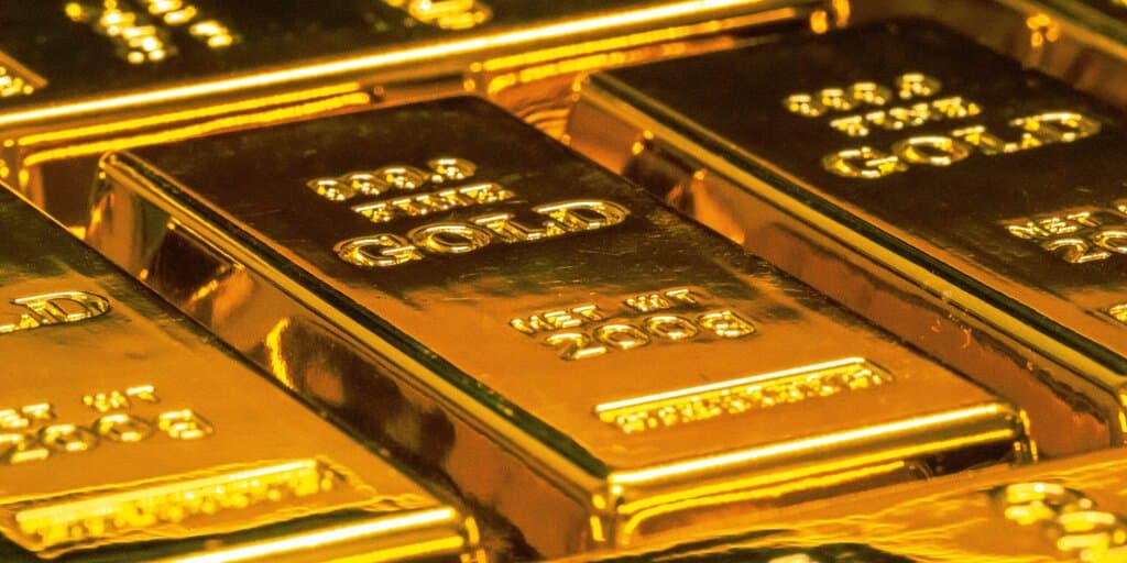 Why Bitcoin Isn't Keeping Up with Gold's Record Highs: A Deep Dive into Market Dynamics