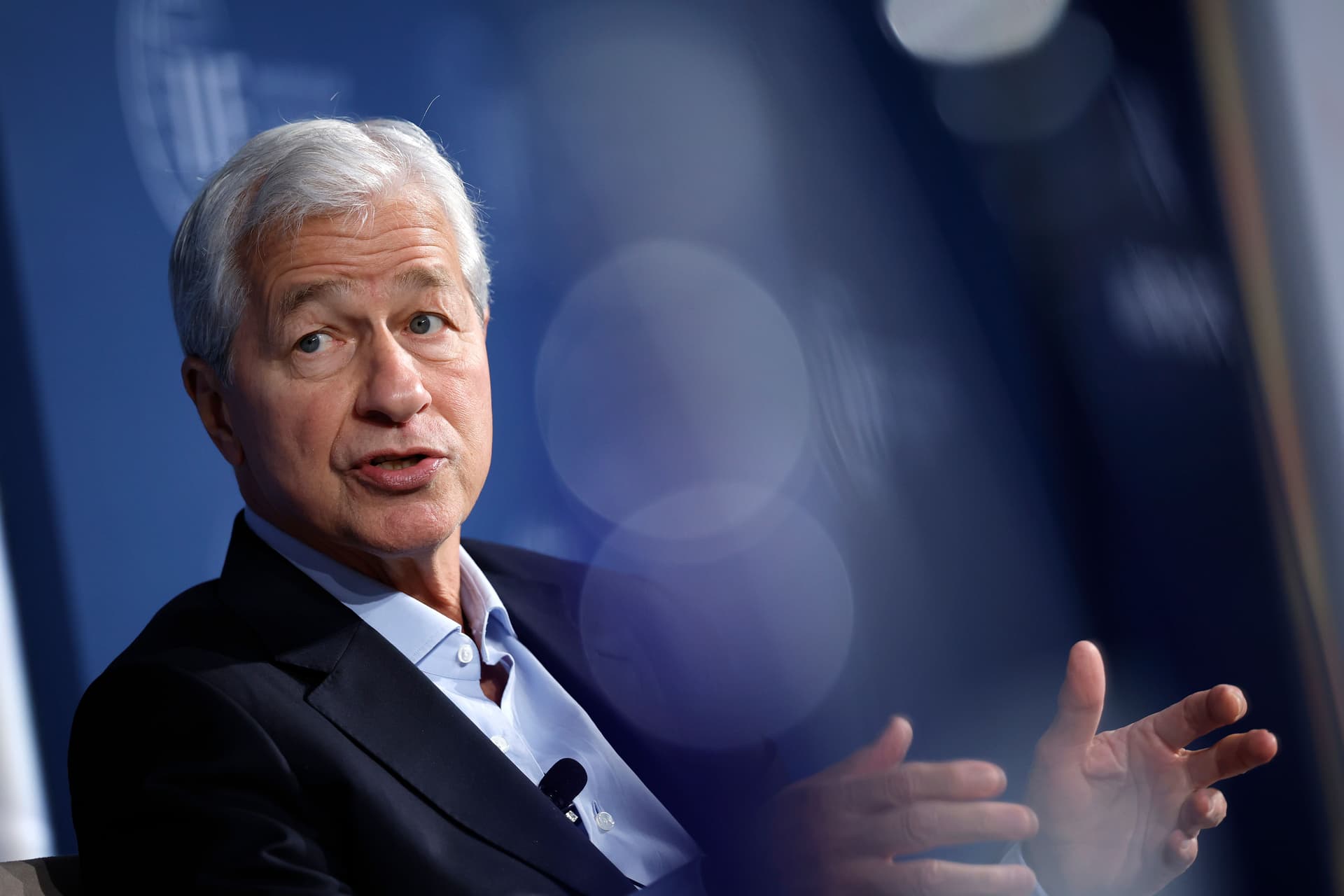 Jamie Dimon's Surprising Bitcoin U-Turn: JPMorgan to Enable BTC Purchases for Clients