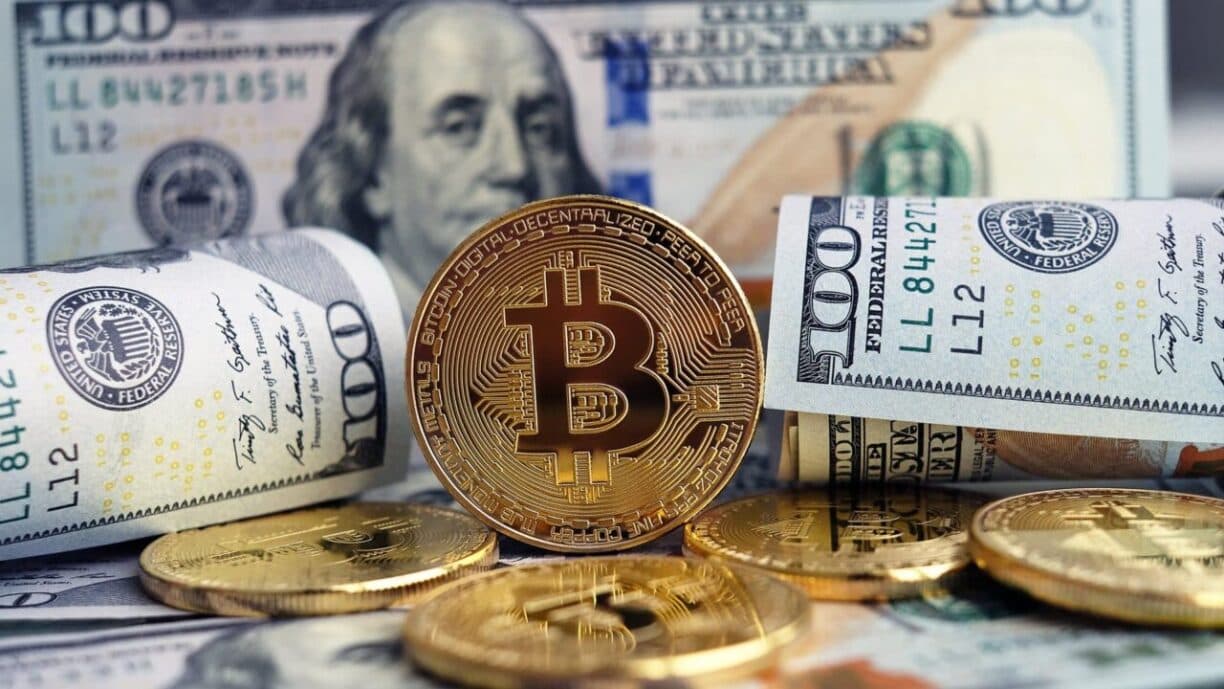 Bitcoin Surges Past $71,000 Amid Fed Rate Cut Hopes