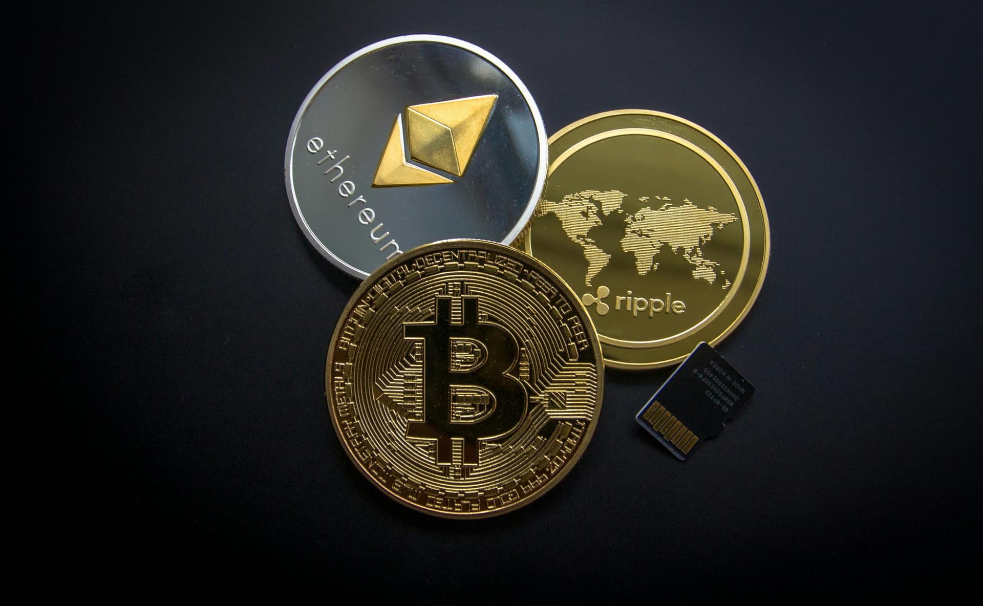 Unlocking the Power of Bitcoin: 5 Scenarios Where It Outshines Cash and Credit Cards