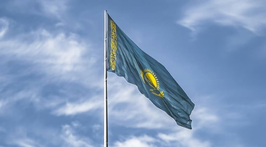 Kazakhstan's Bold Move: Over 3,500 Illegal Crypto Exchanges Shut Down!
