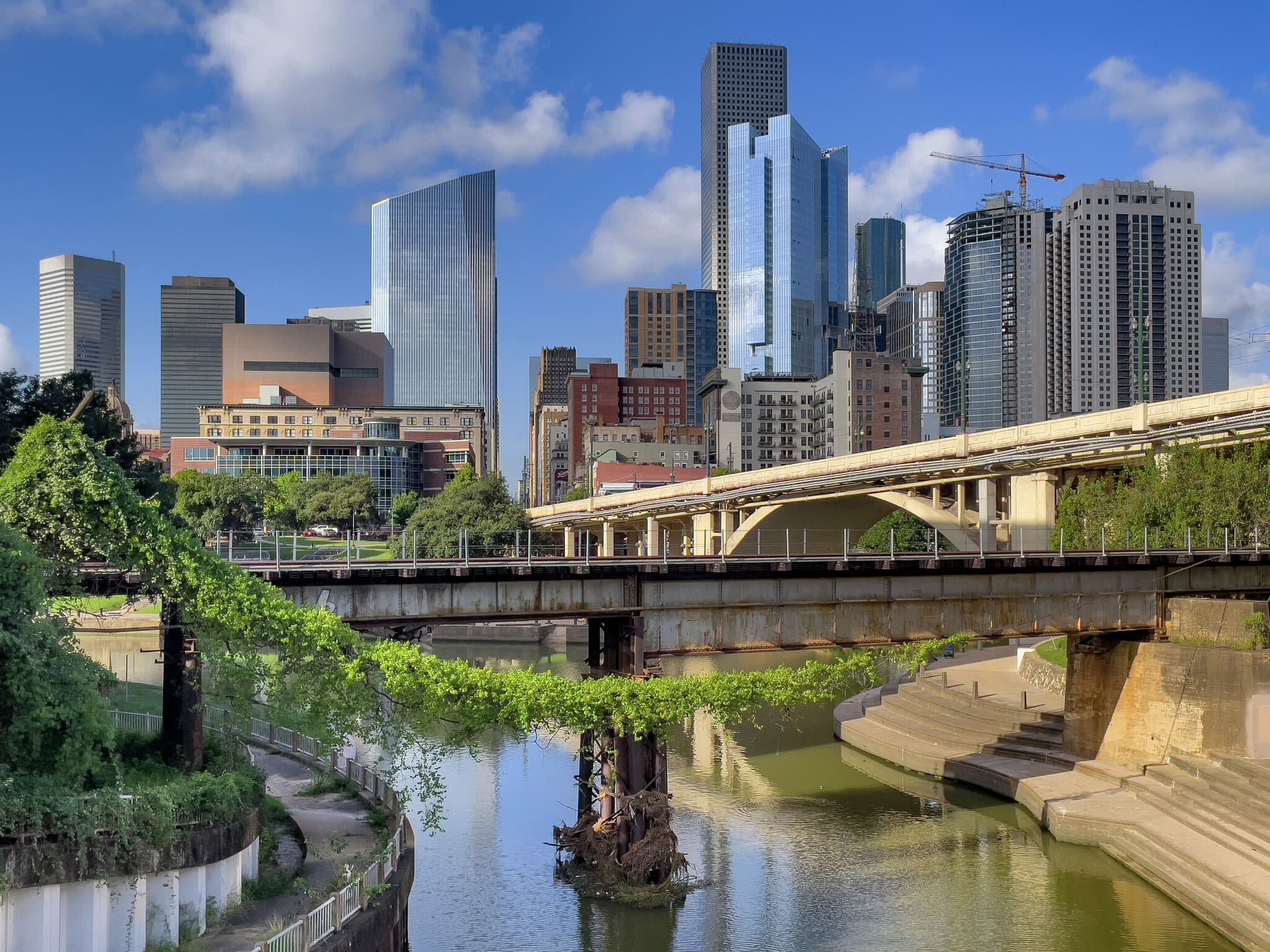 Houston's Iconic 'Be Someone' Bridge Drops Cryptocurrency Message, Returns to Original Look