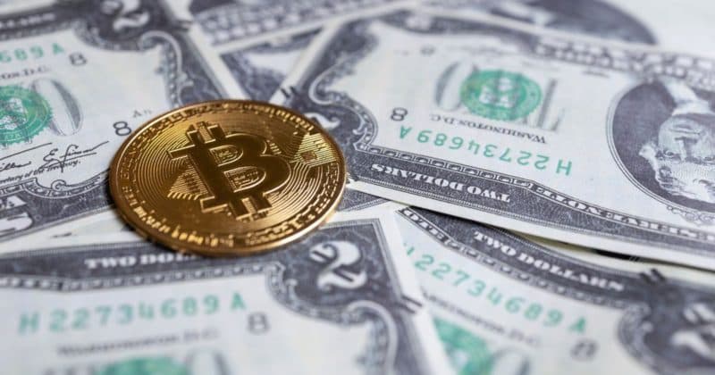 Is Bitcoin's Rally at Risk? Trump's Policies and a Strong Dollar Create Turbulence