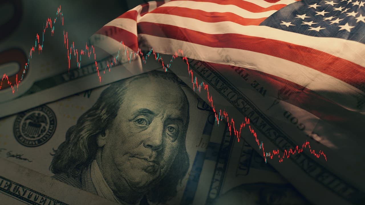 Are Economic Storm Clouds Gathering? 6 Key Indicators of a Potential US Recession
