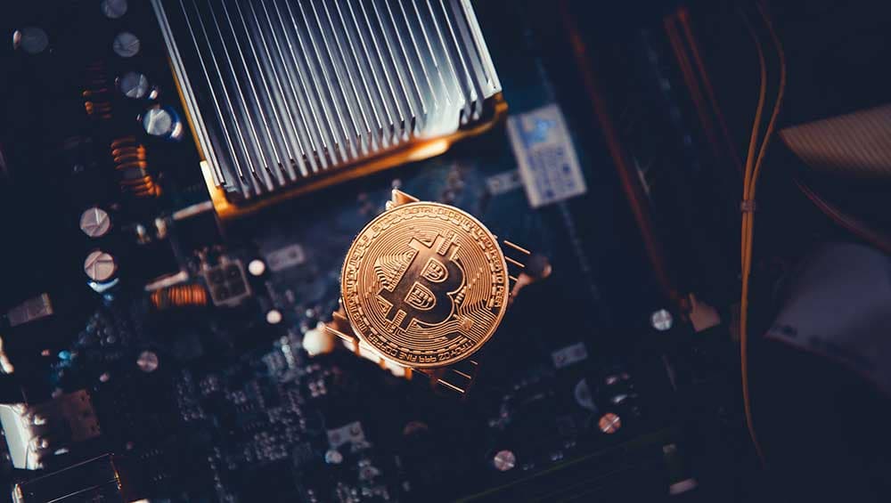 Bitcoin Miners Pivot to AI: Big Opportunity for Data Centers? 🤔