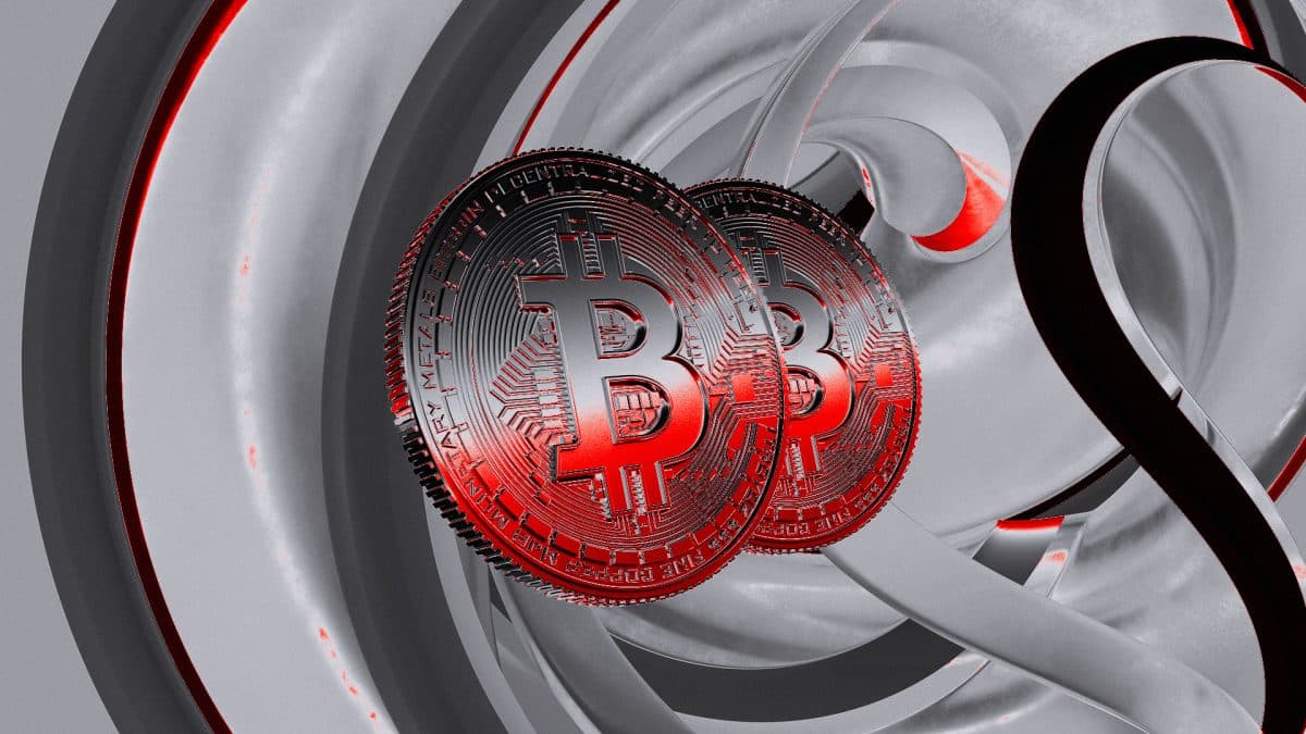 Bitcoin Plunges Below $108,000: Analyst Warns Volatility Will Continue Amid US-China Tensions