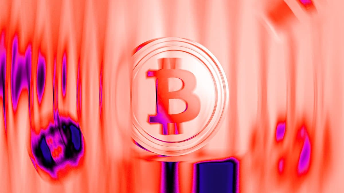 Bitcoin Bottom Building? Analyst Says Holder Capitulation Signals Bear Market Endgame
